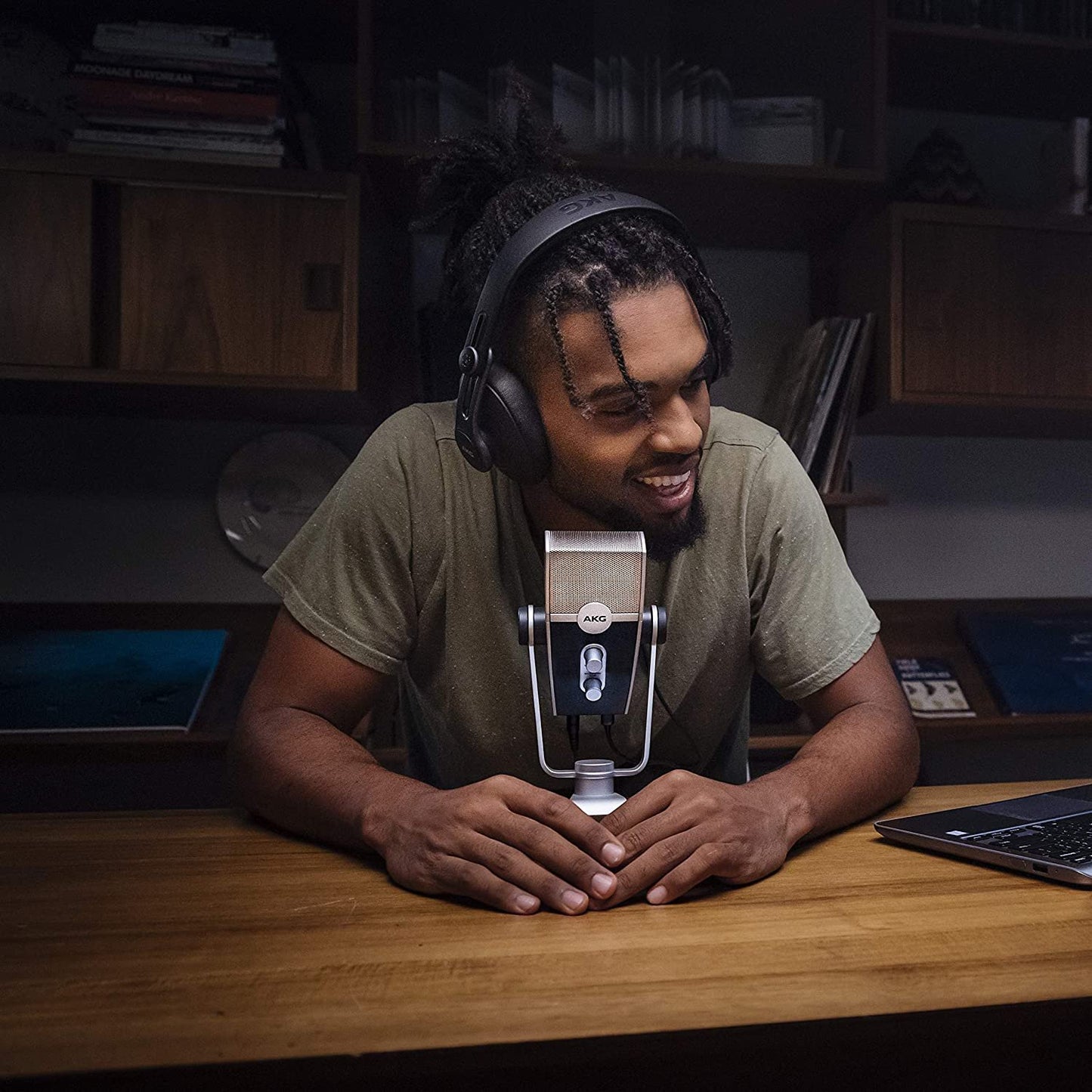 AKG Pro Audio Podcaster Essentials Kit for Streamers, Vloggers, and Gamers-Includes Lyra USB-C Microphone, K371 Headphones, and Ableton Lite Software