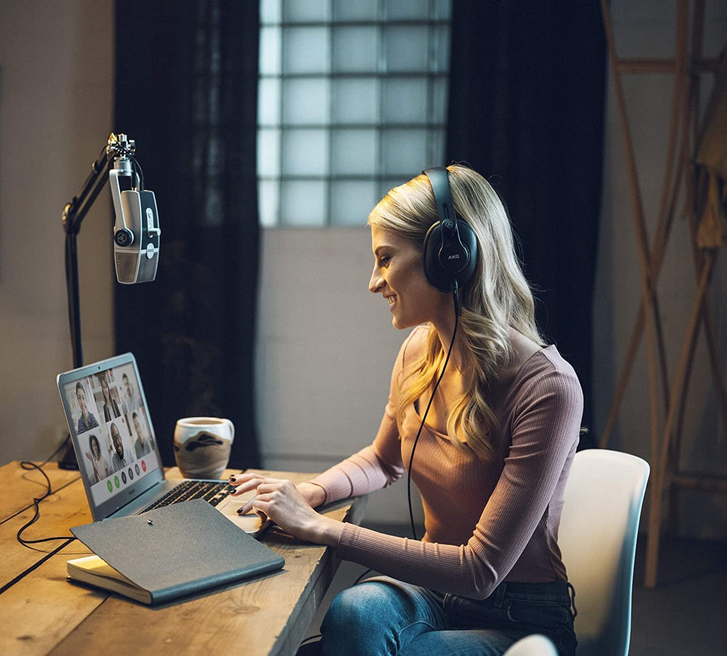 AKG Pro Audio Podcaster Essentials Kit for Streamers, Vloggers, and Gamers-Includes Lyra USB-C Microphone, K371 Headphones, and Ableton Lite Software