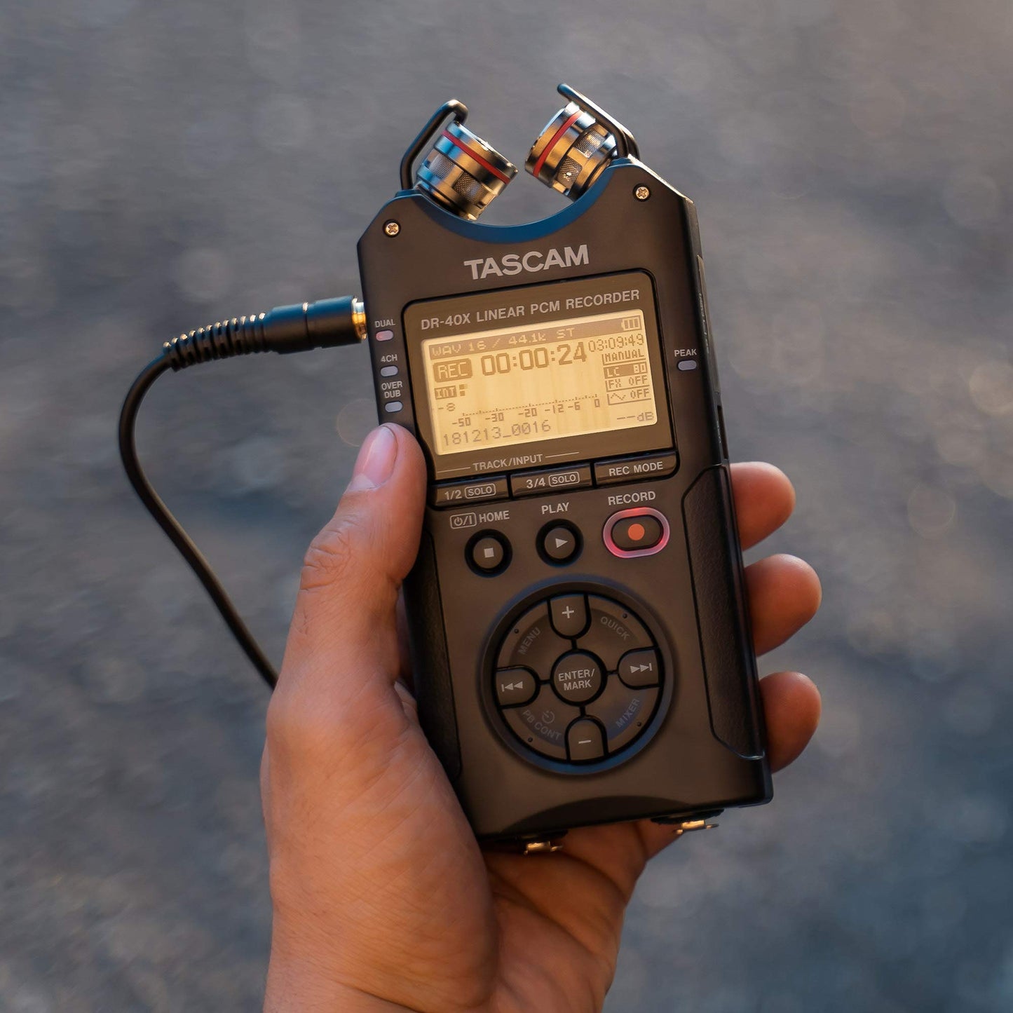 Tascam DR-40X FOUR TRACK AUDIO RECORDER/USB AUDIO INTERFACE