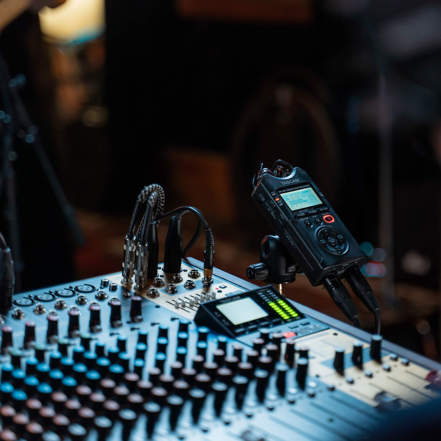 Tascam DR-40X FOUR TRACK AUDIO RECORDER/USB AUDIO INTERFACE