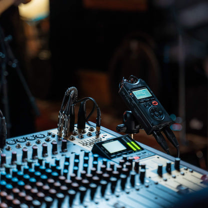 Tascam DR-40X FOUR TRACK AUDIO RECORDER/USB AUDIO INTERFACE