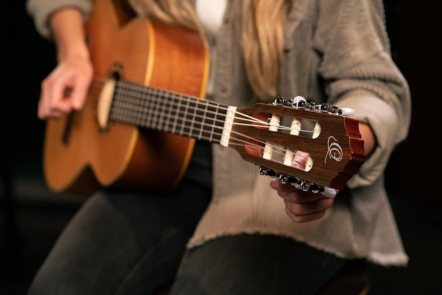 Ortega Guitars 6 String Family Series 3/4 Size Nylon Classical Guitar w/Bag, Right, Cedar Top-Natural-Satin, (R122-3/4)