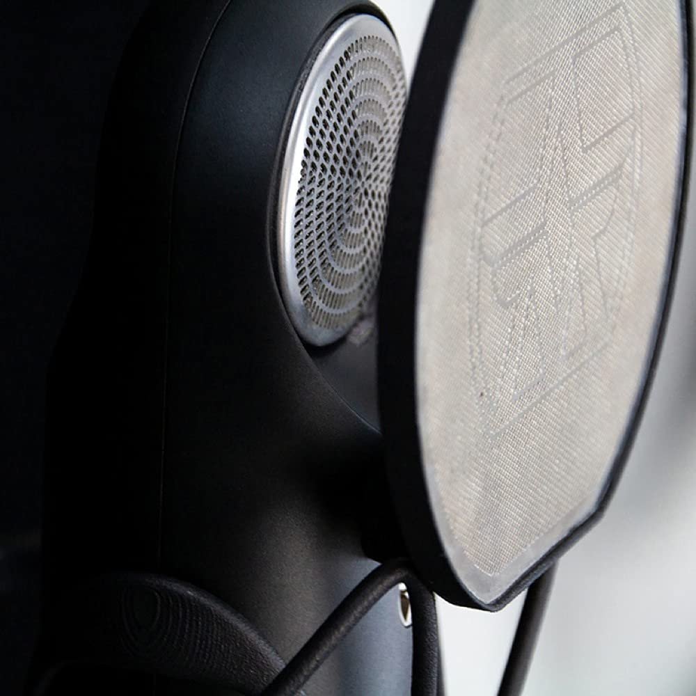 Aston Microphones ELEMENT BUNDLE The World's First 'People's Microphone' - Cardioid Studio Microphone with all-new Ridyon™ Capsule
