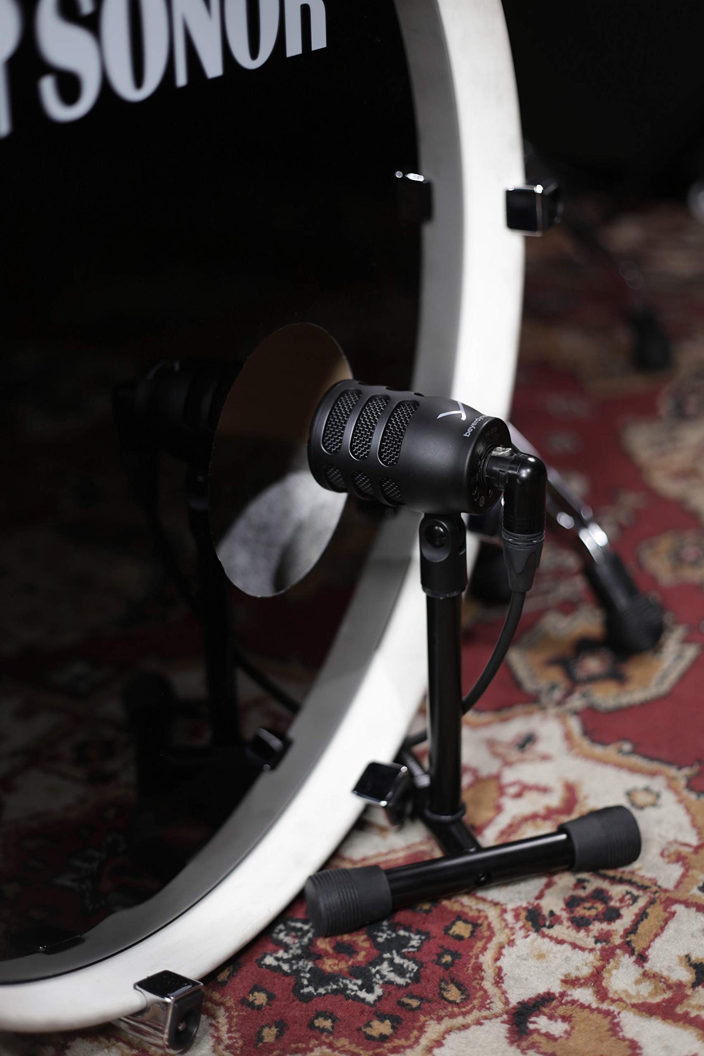 beyerdynamic TG D70 dynamic kick drum microphone