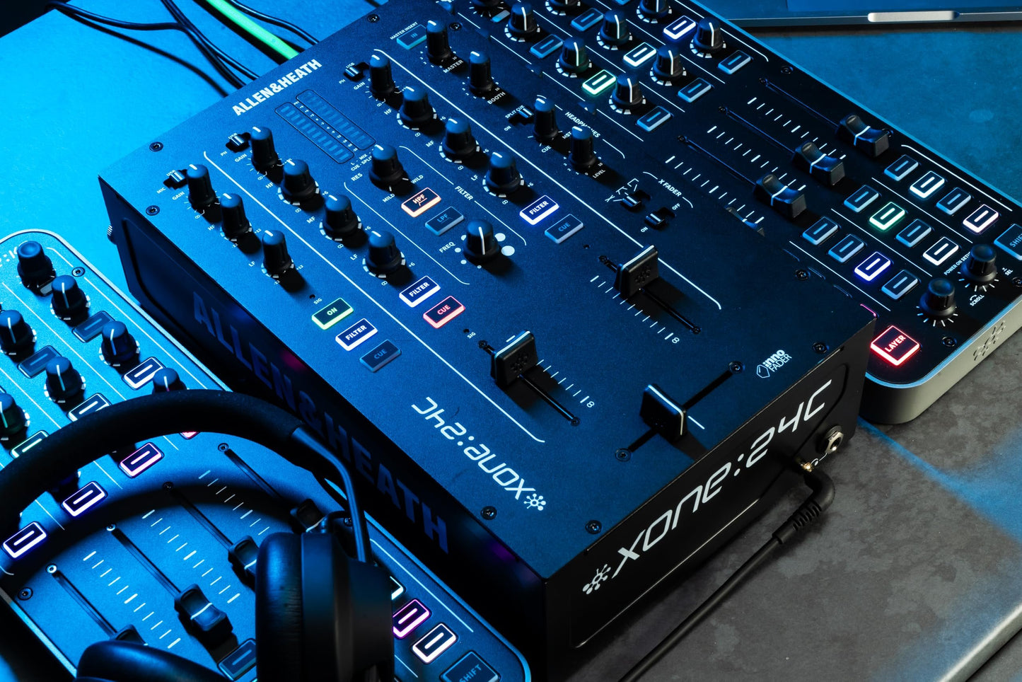 XONE:24C Analogue 2+1 Channel DJ Mixer with Interface