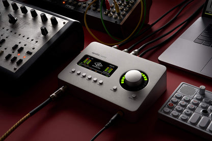 Universal Audio Audio Interface (APLS-HE)