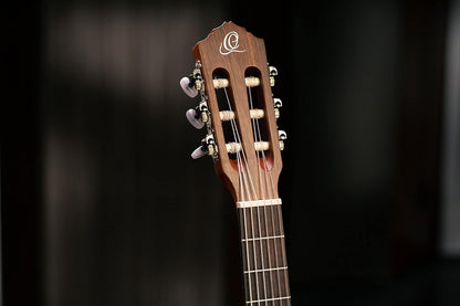 Ortega Guitars 6 String Family Series 3/4 Size Nylon Classical Guitar w/Bag, Right, Cedar Top-Natural-Satin, (R122-3/4)