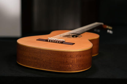 Ortega Guitars 6 String Family Series 3/4 Size Nylon Classical Guitar w/Bag, Right, Cedar Top-Natural-Satin, (R122-3/4)