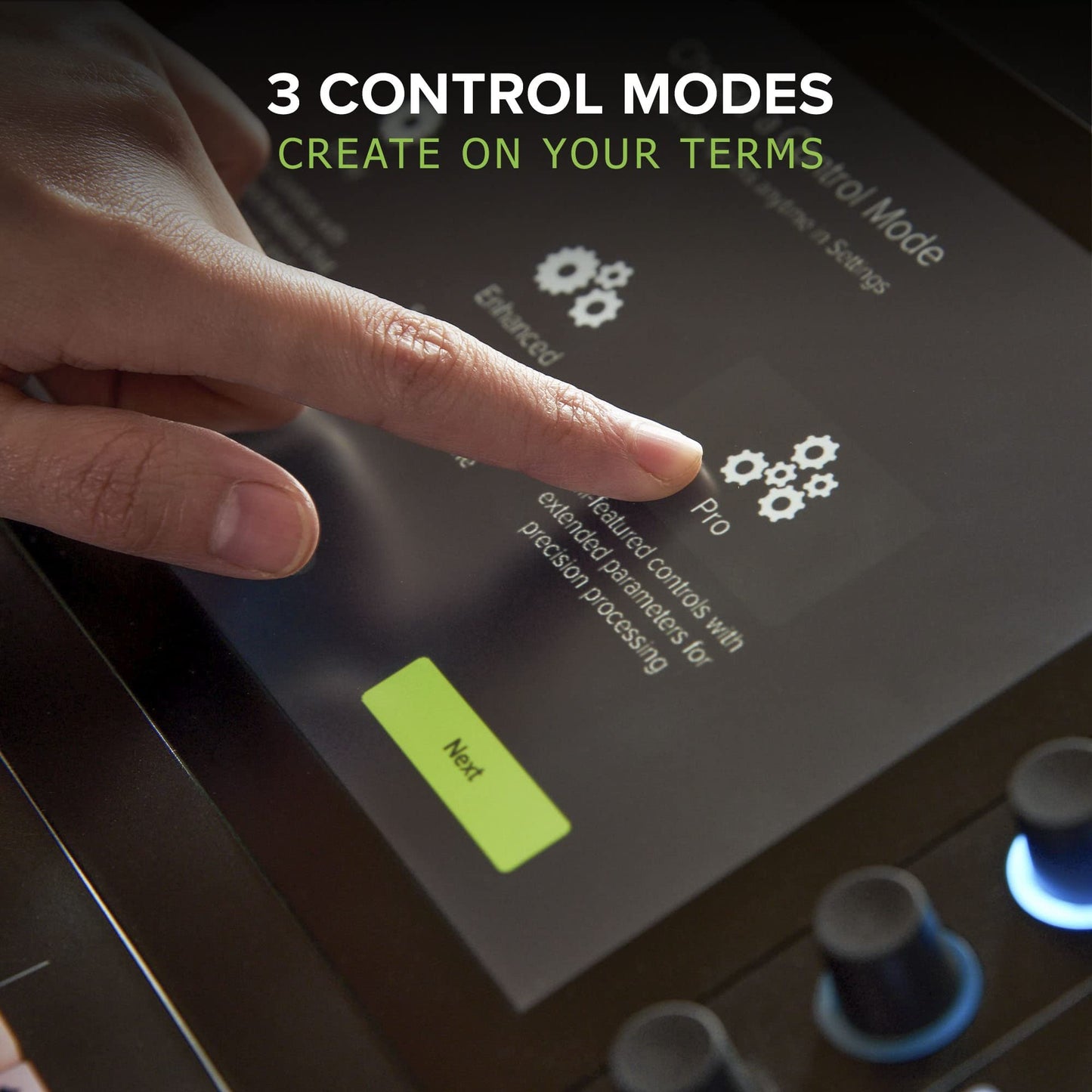 Mackie DLZ Creator Adaptive Digital Mixer for Podcasting, Streaming and YouTube with User Modes, Mix Agent Technology, Auto Mix, Onyx80 Mic Preamps