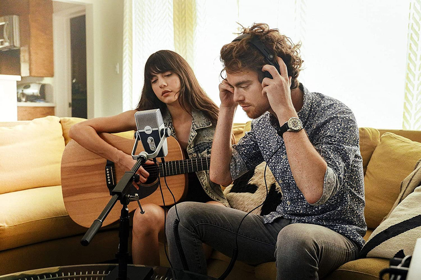 AKG Pro Audio Podcaster Essentials Kit for Streamers, Vloggers, and Gamers-Includes Lyra USB-C Microphone, K371 Headphones, and Ableton Lite Software