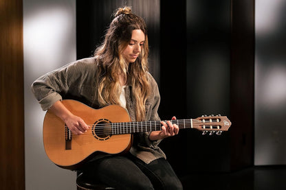 Ortega Guitars 6 String Family Series 3/4 Size Nylon Classical Guitar w/Bag, Right, Cedar Top-Natural-Satin, (R122-3/4)