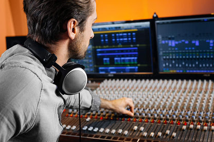 beyerdynamic DT 880 Pro Over-Ear Studio Headphone