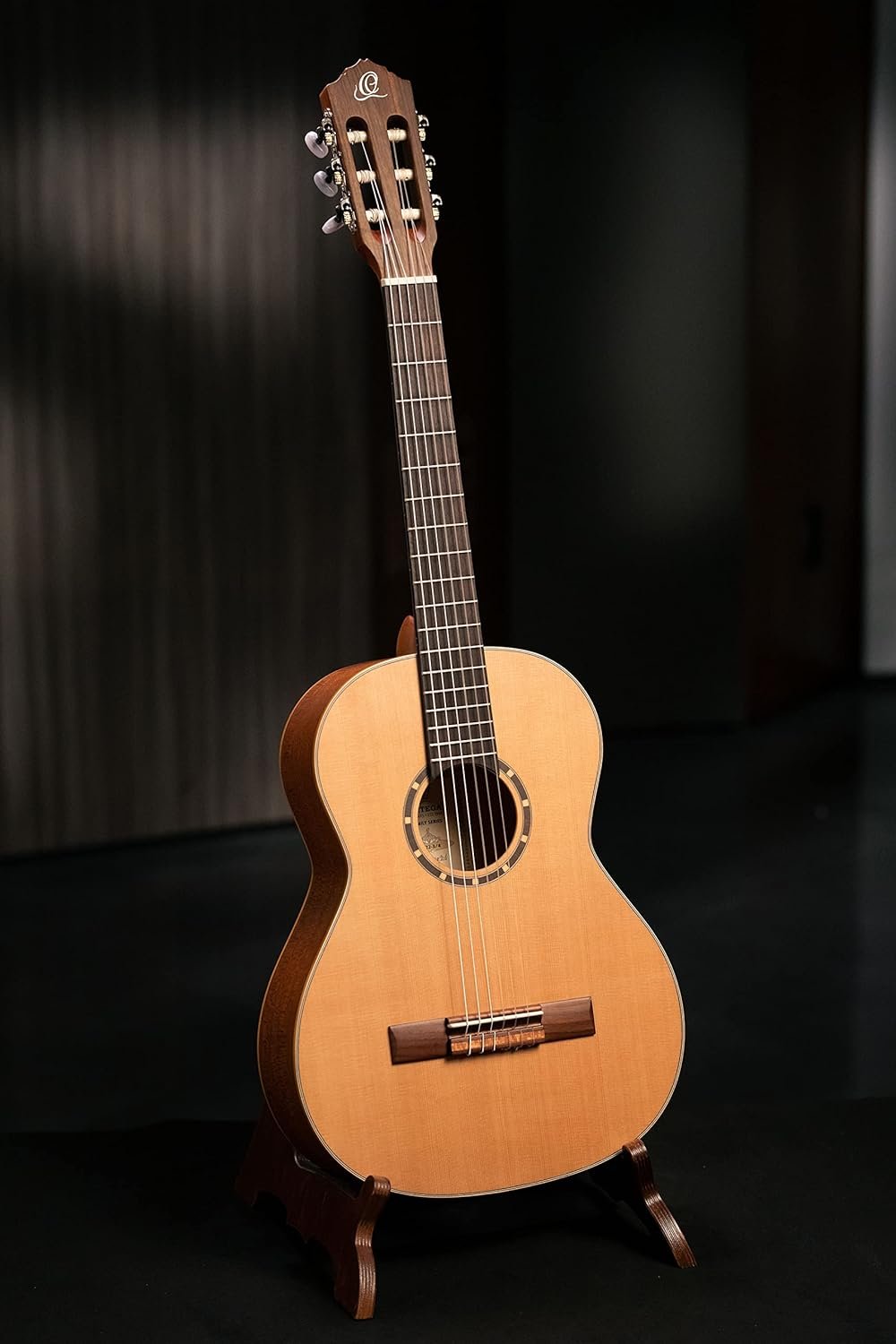 Ortega Guitars 6 String Family Series 3/4 Size Nylon Classical Guitar w/Bag, Right, Cedar Top-Natural-Satin, (R122-3/4)