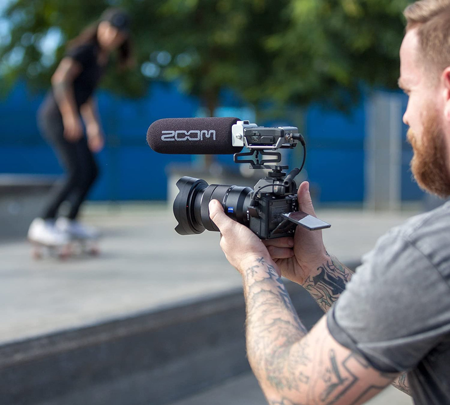 Zoom F1-SP On-Camera Microphone and Recorder, Audio for Video Recorder, Records to SD Card, Outputs to Camera, Battery Powered, Includes Shotgun Microphone