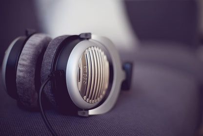 beyerdynamic DT 990 Premium Edition 250 Ohm Over-Ear-Stereo Headphones. Open design, wired, high-end, for the stereo system